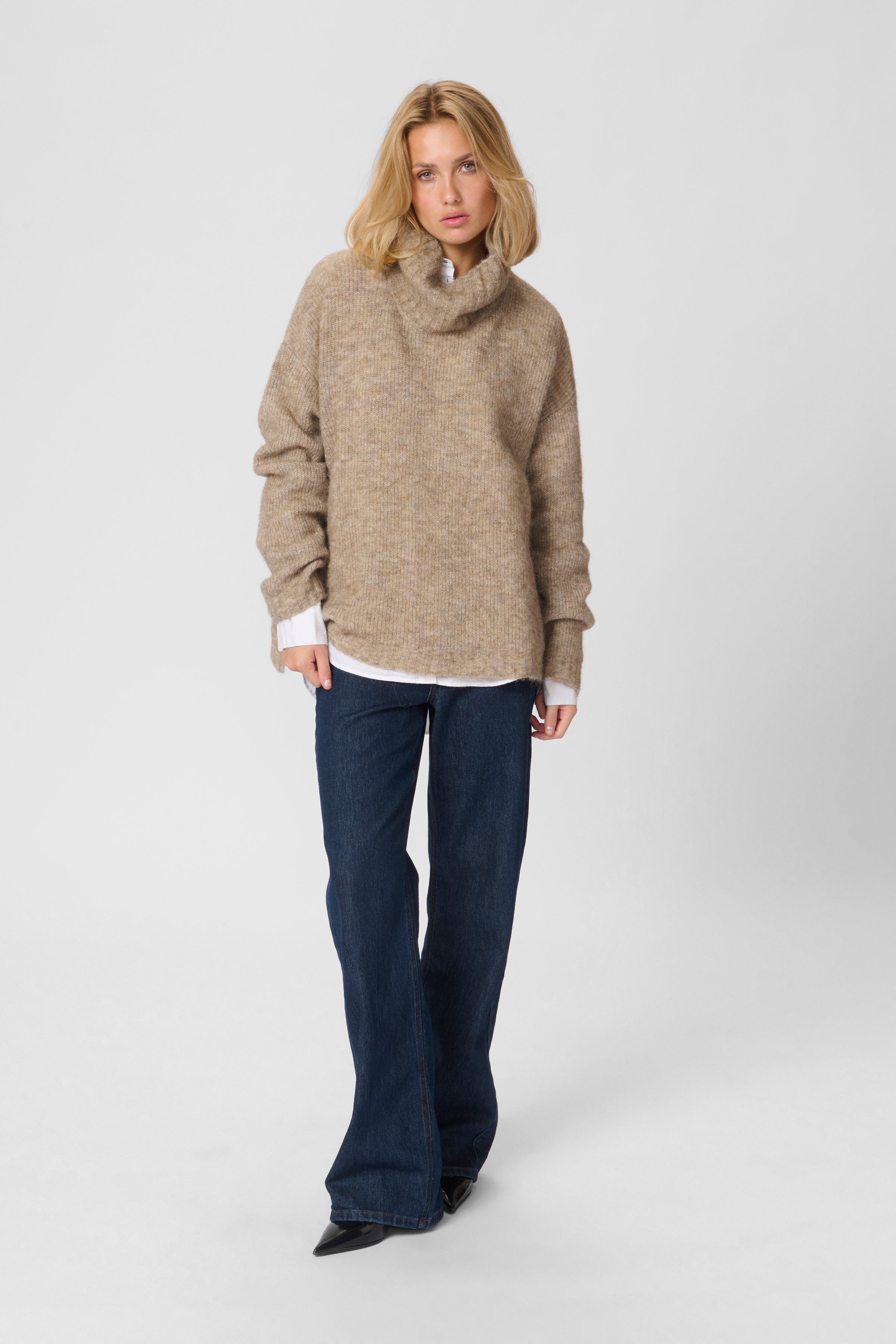 11 THE KNIT PEYSA