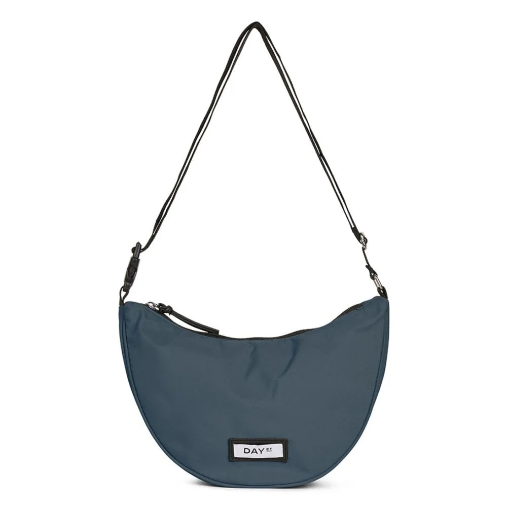 DAY GWENETH RE-S WAVE