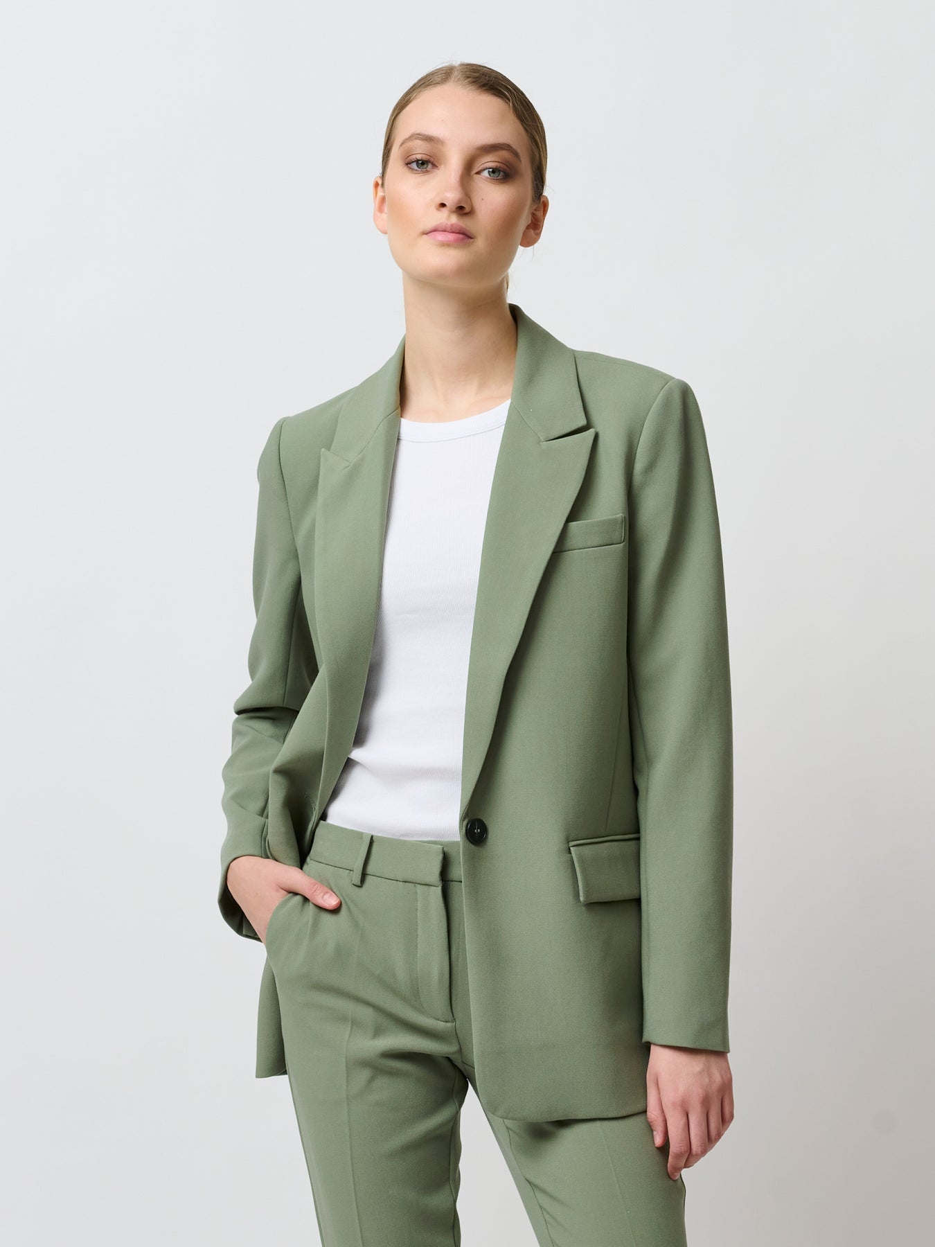 CINDY BLAZER