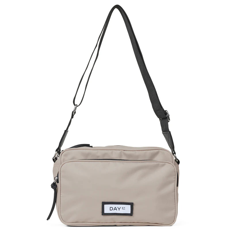 DAY GWENETH RE-S DOUBLE