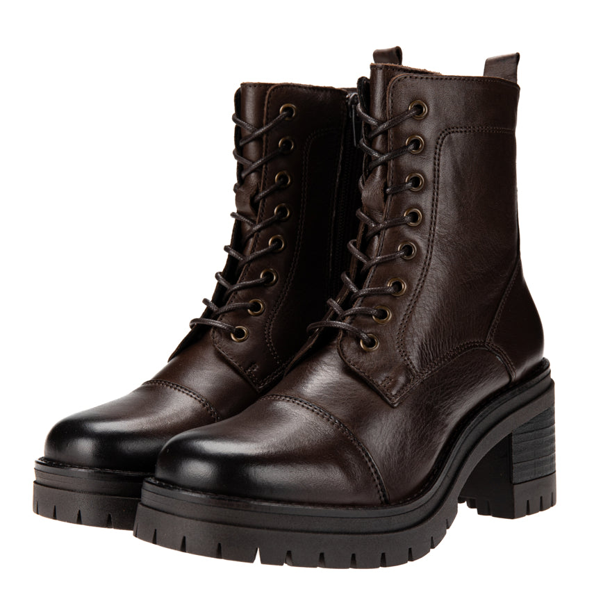 JODIS RUT LACE UP
