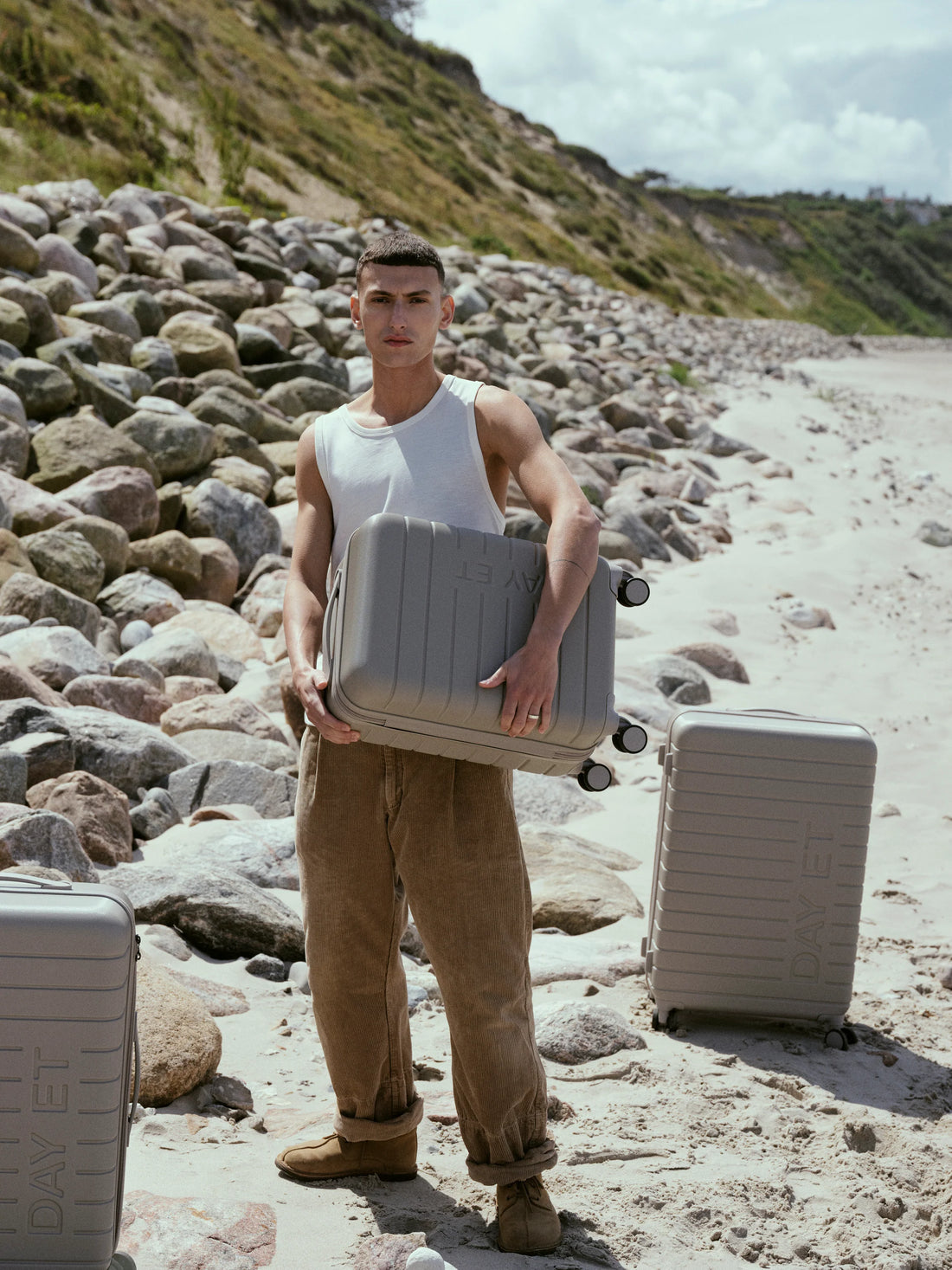 DAY SUITCASE SMALL 20"