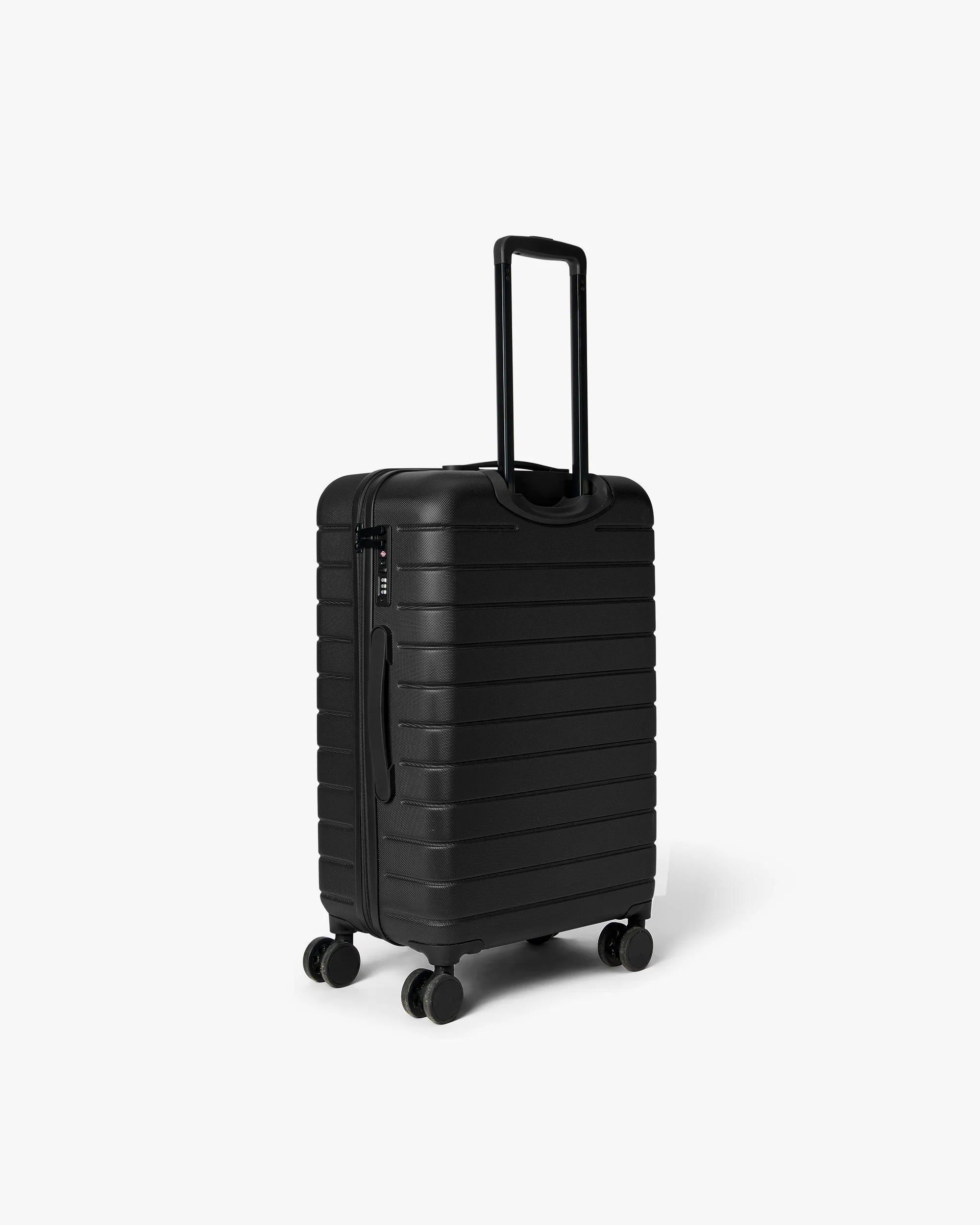 DAY SUITCASE MEDIUM 24"