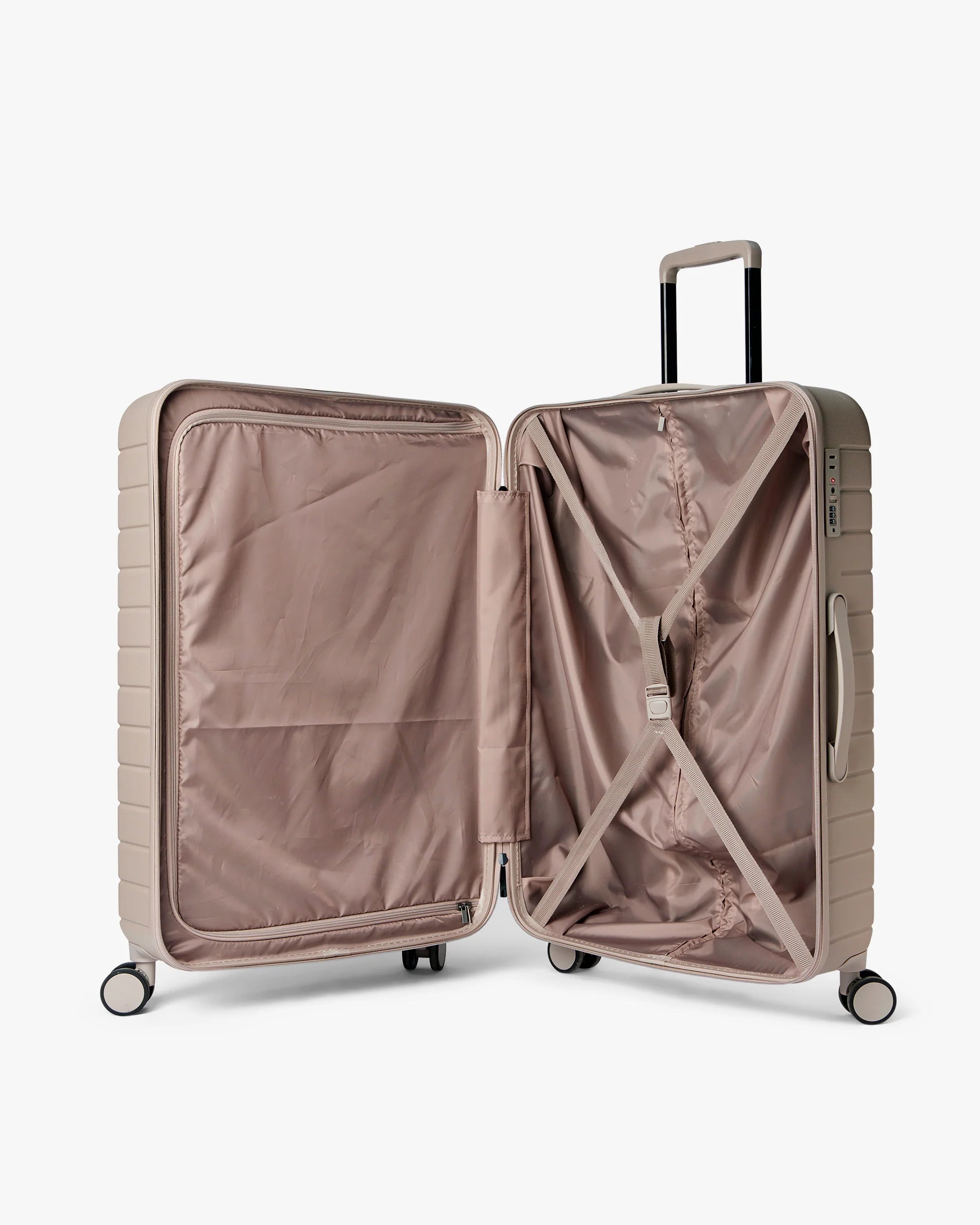 DAY SUITCASE LARGE 28"