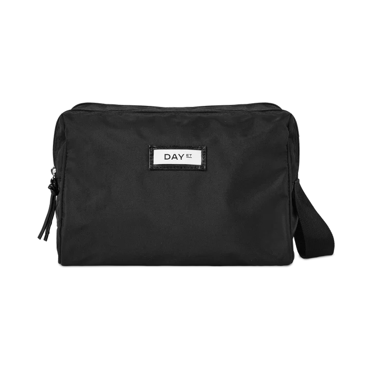 Day Gweneth RE-S Beauty B