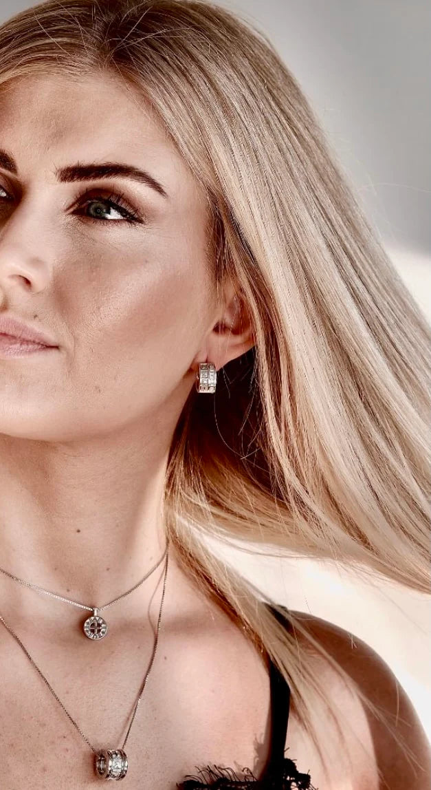 INFINITY DIVINE HOOP EARRINGS GOLD