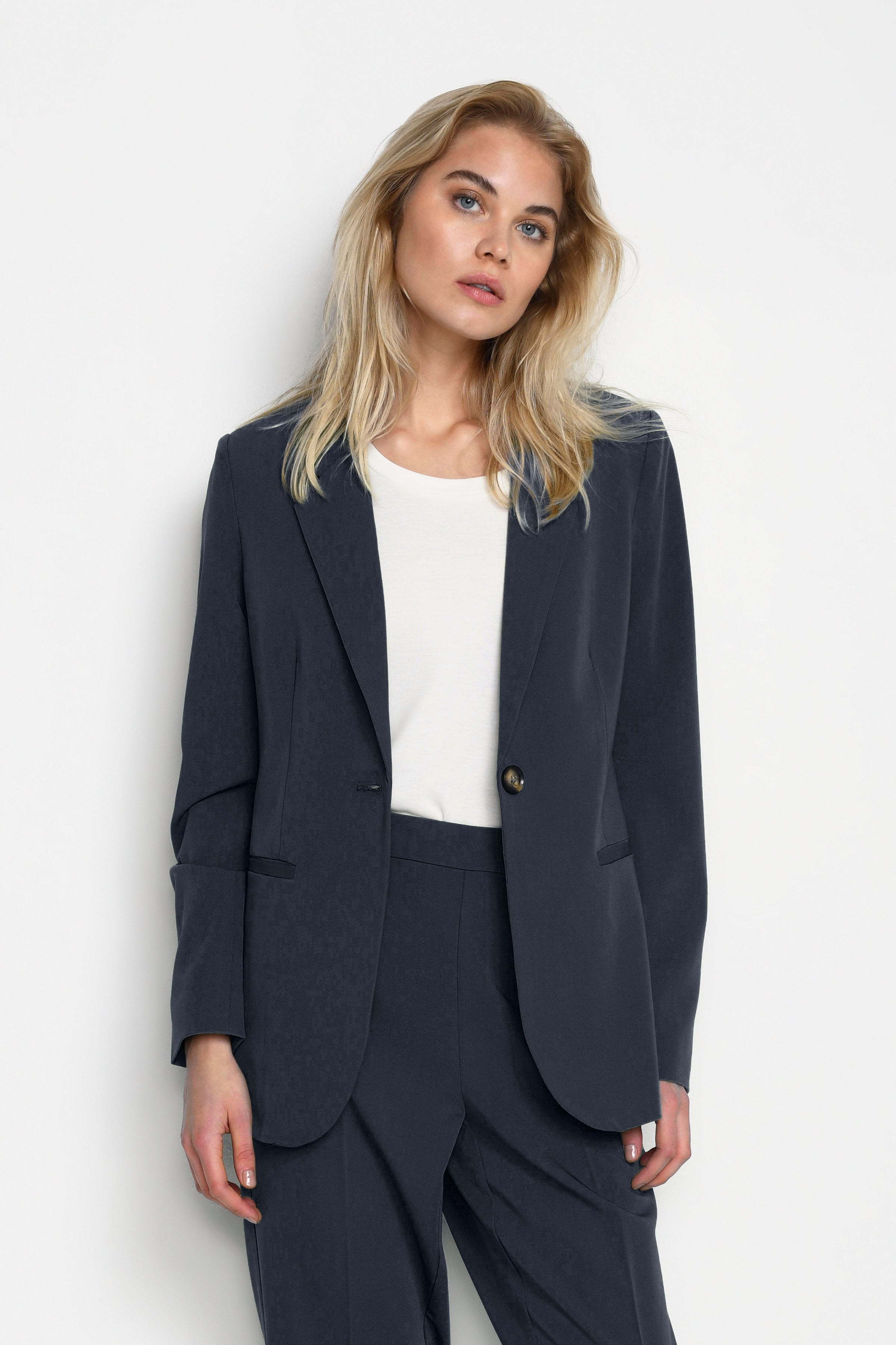 SAKURA BNAVI BLAZER