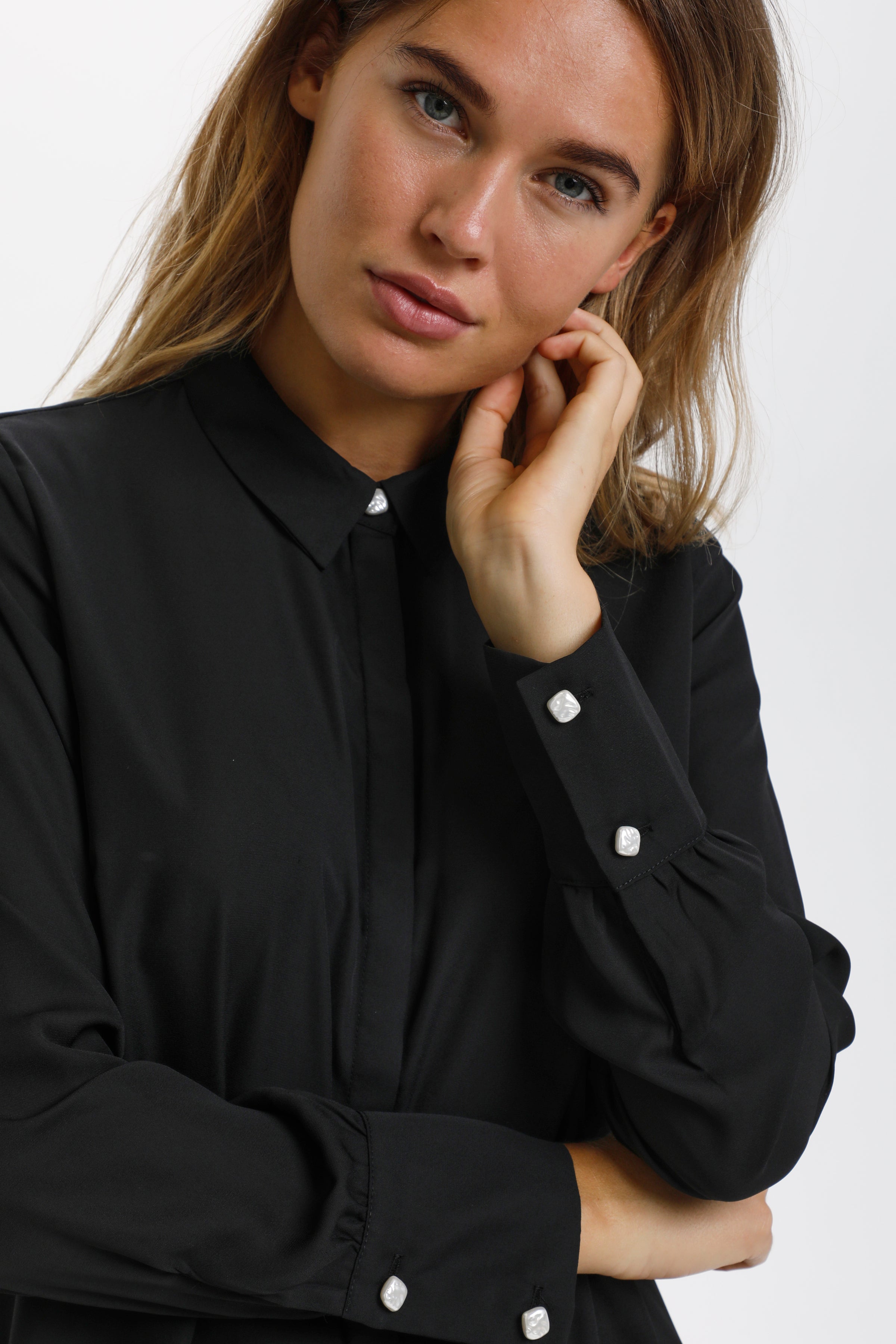 GINNY BLÚSSA