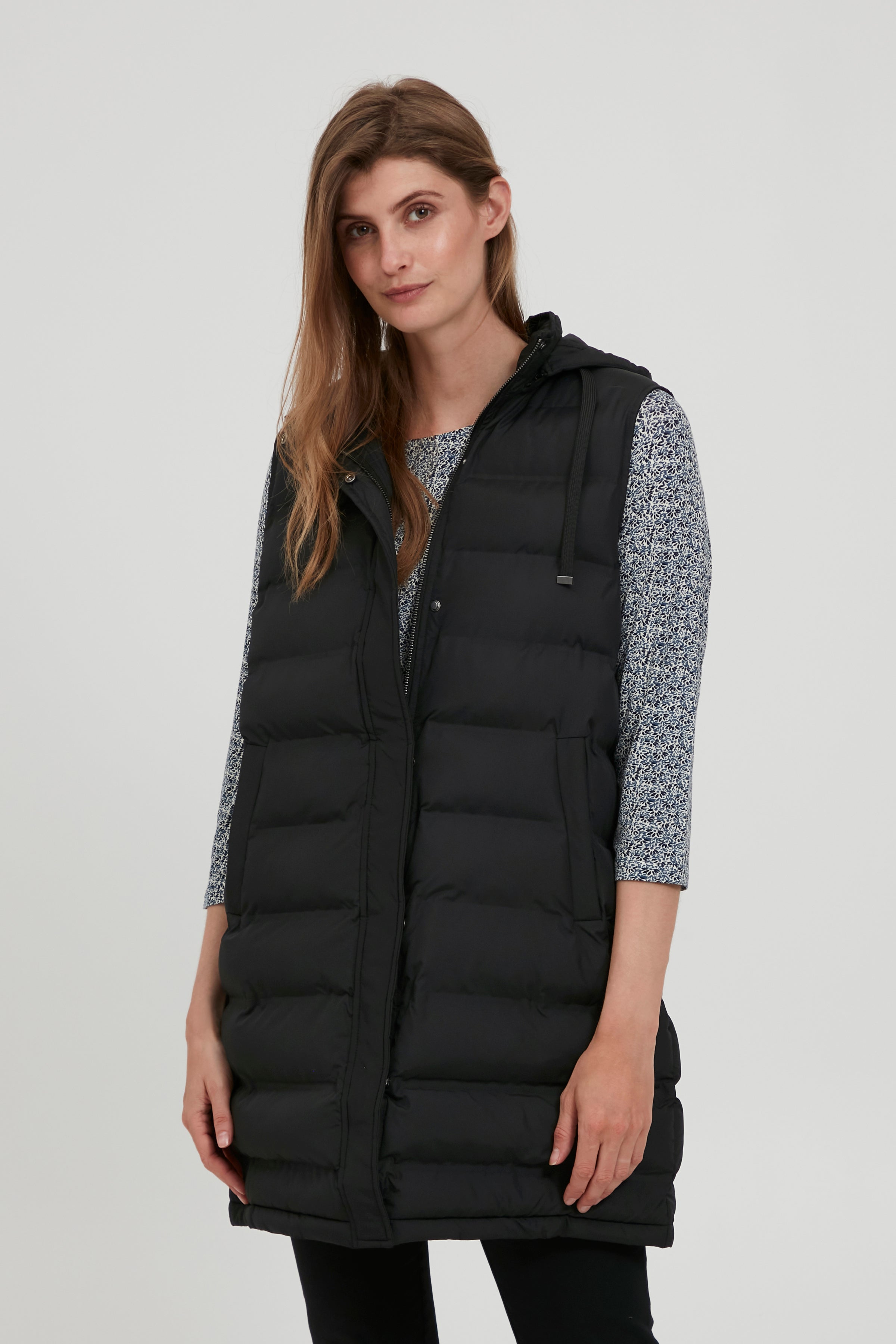 VEST BLACKE