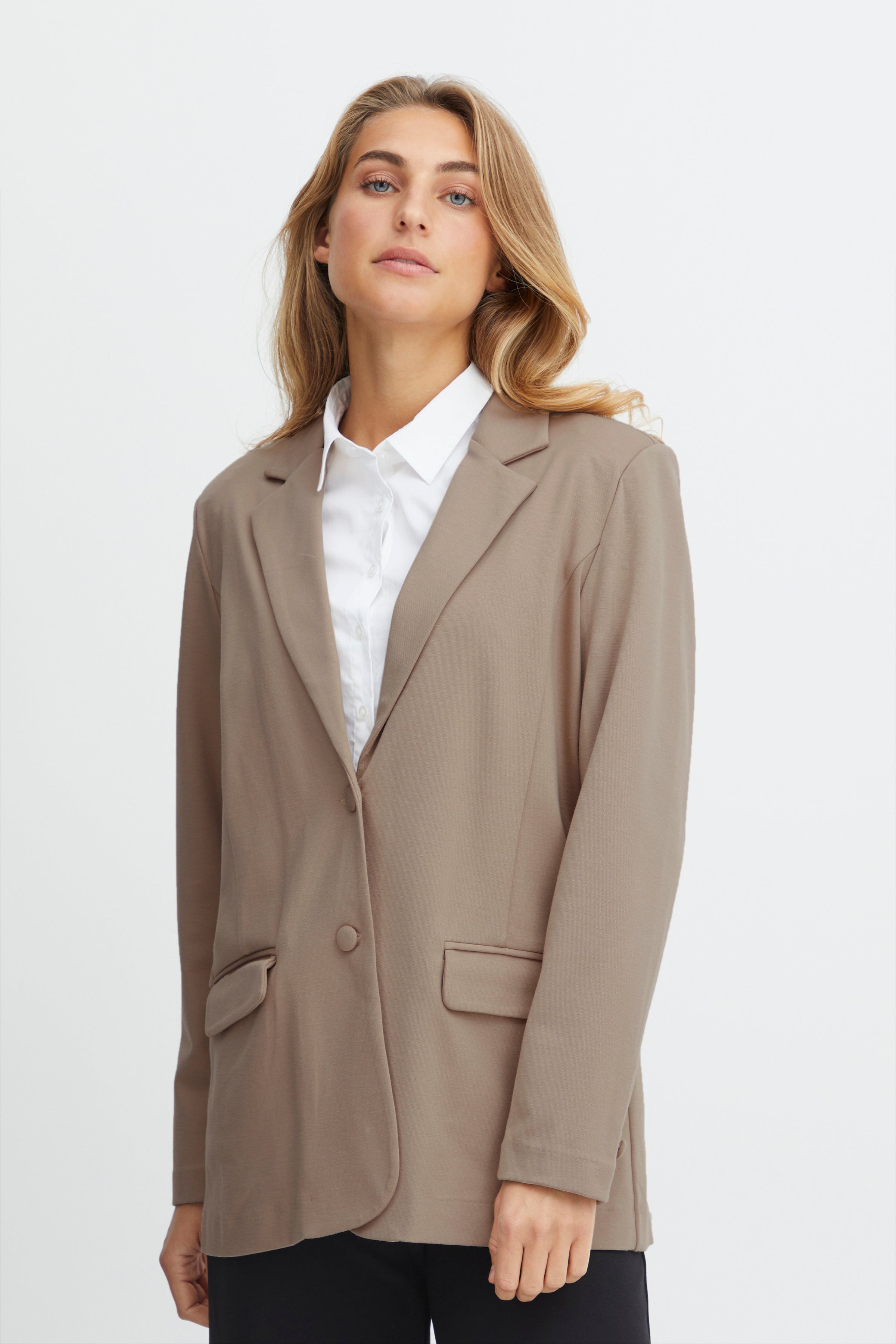 LANA BLAZER