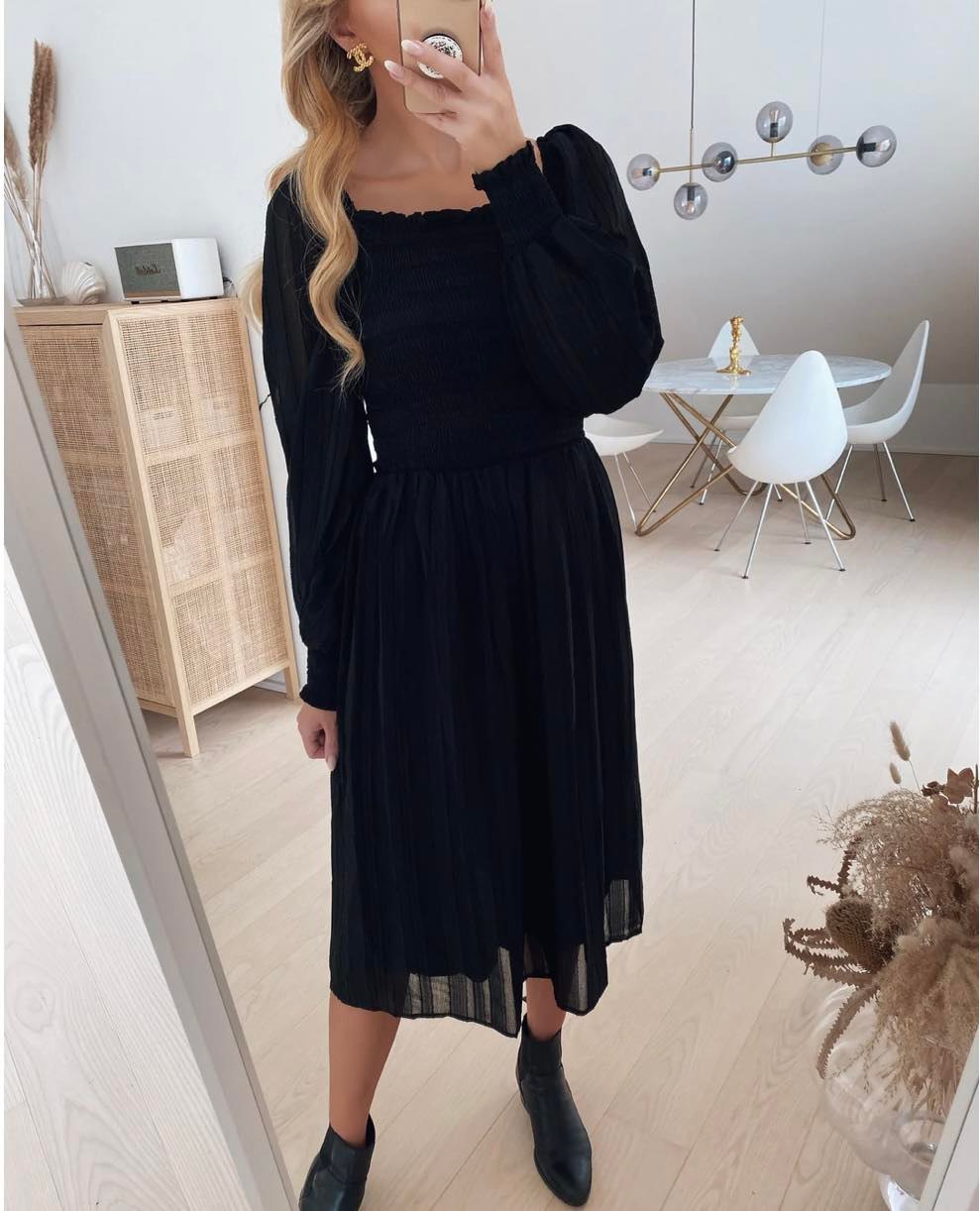 EDLA BLACK