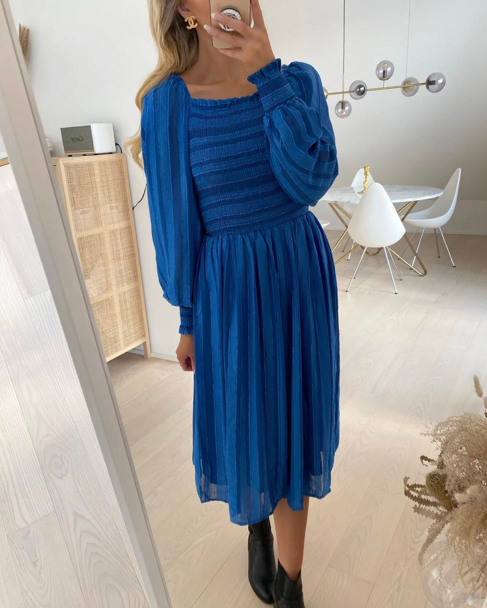 EDLA BLUE