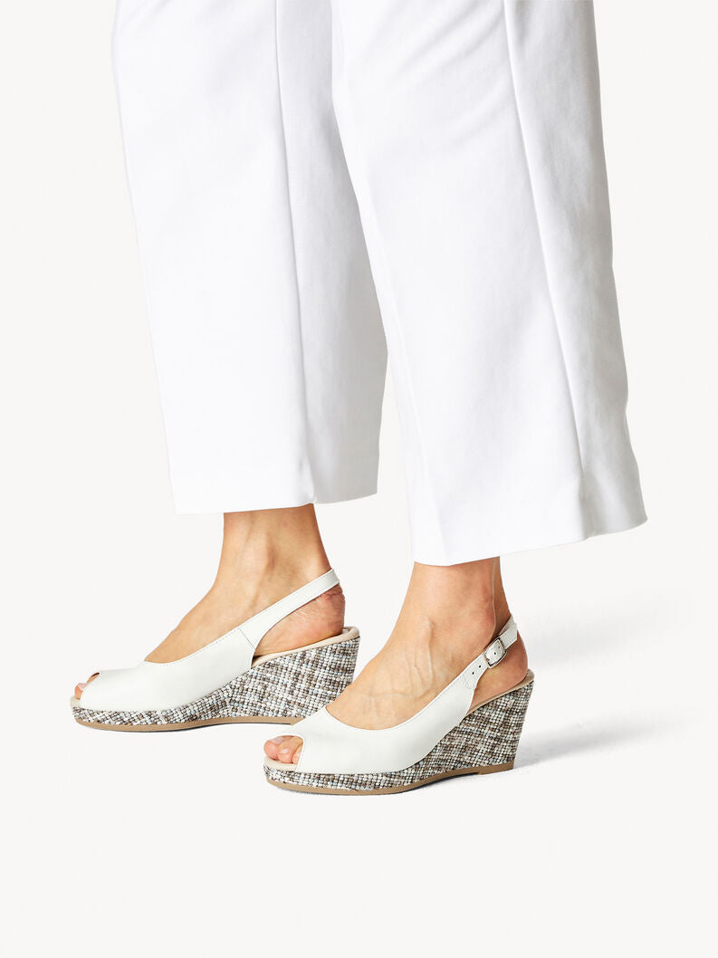 TAM HEELED SKÓR