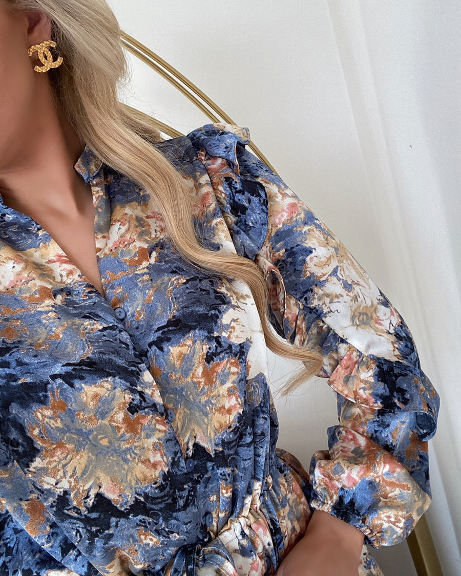 APRIL KJÓLL