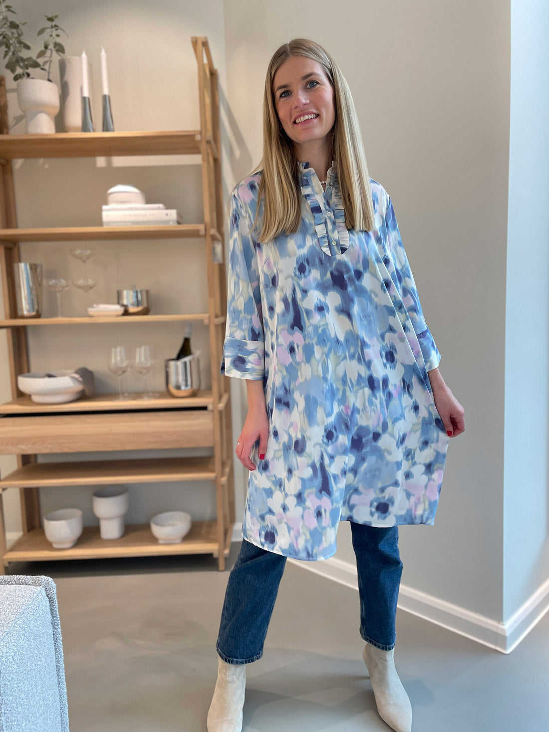 FEBUARY SHORT KJÓLL