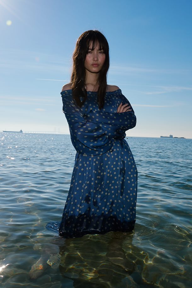 ANNY BLUE