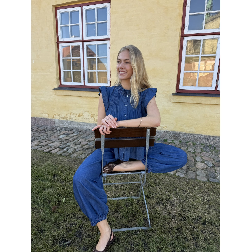 AUDREY TOPPUR