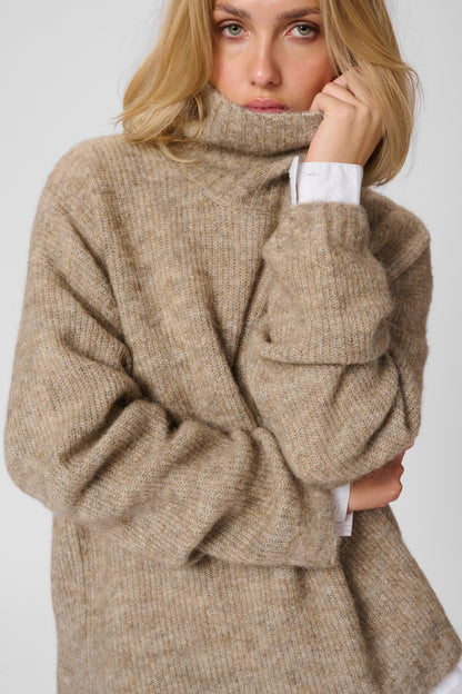 11 THE KNIT PEYSA