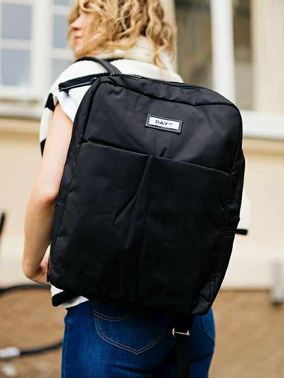 DAY GWENETH RE-S PACK