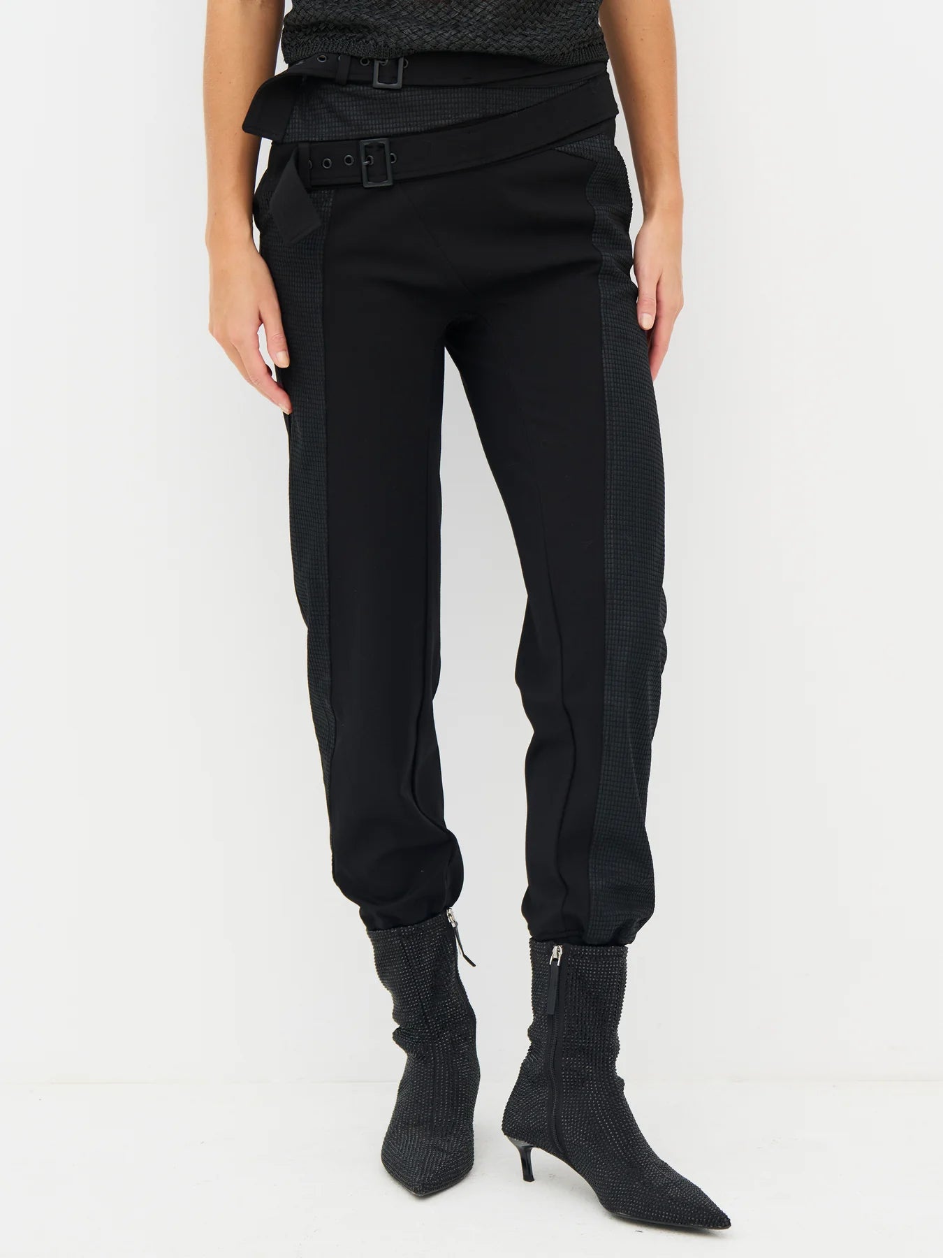 ERINA BUXUR