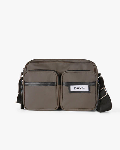 Day Gweneth RE-S SB D L