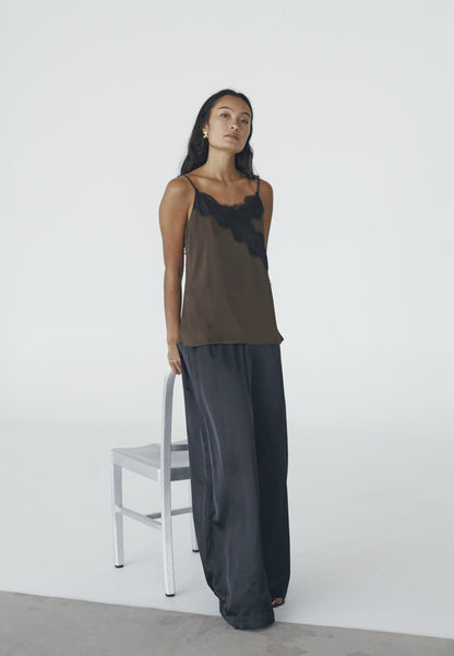 CHOCOLATE/LACE TOPPUR