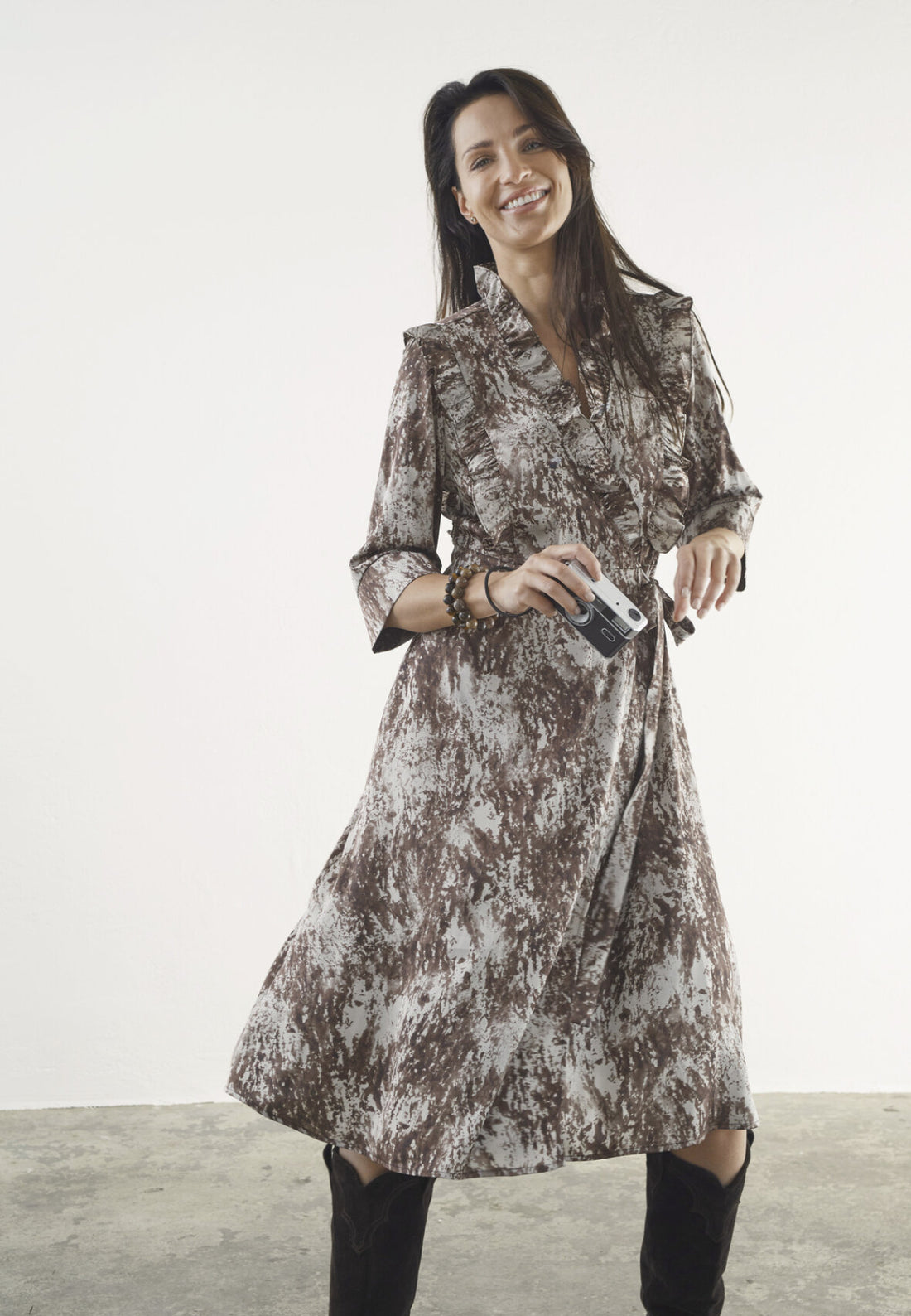 BROWN GRAPHIC KJÓLL