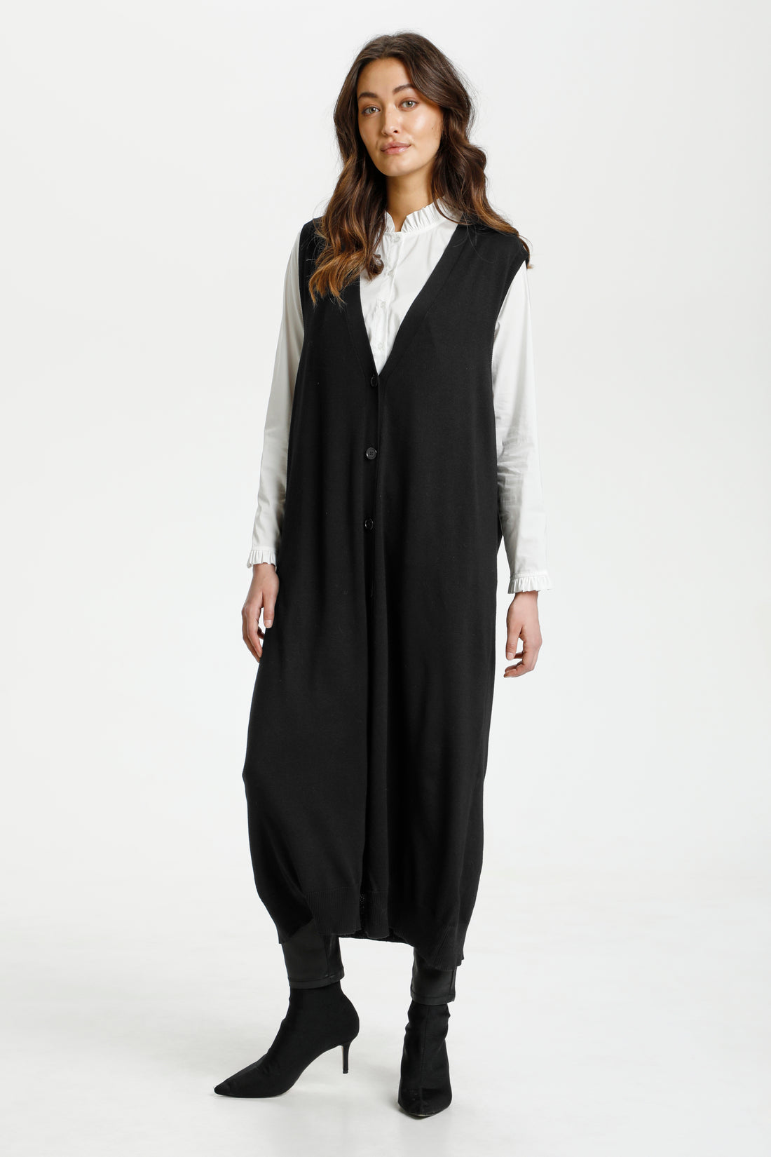 MARIE VEST