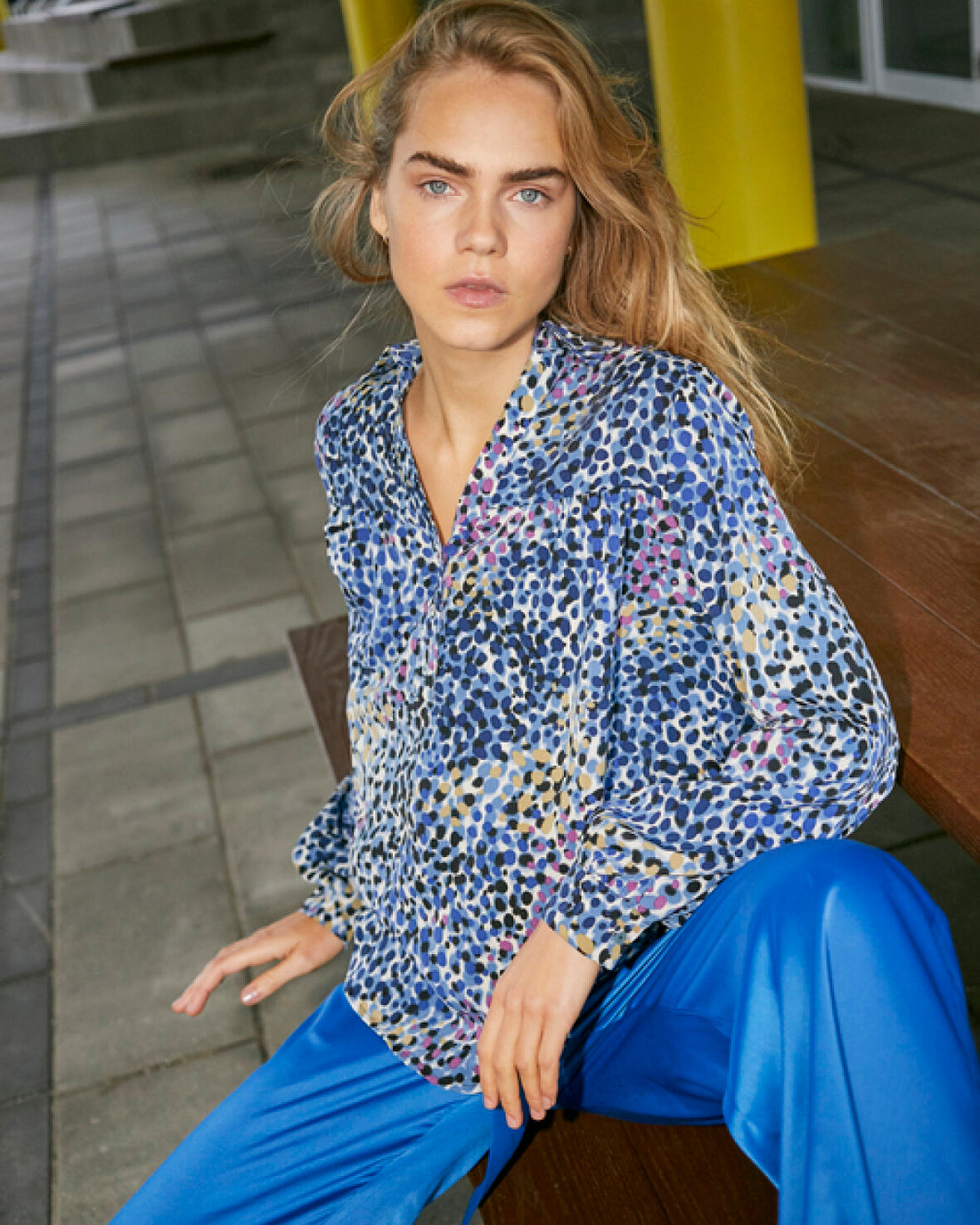 LOVE BLUE/DOT