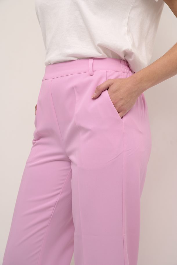 SAKURA CROPPED BUXUR